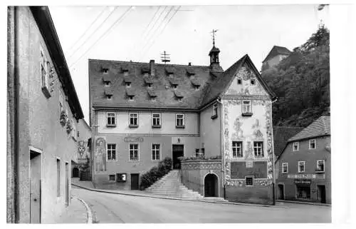 AK, Ziegenrück a. d. Saale, Straßenpartie mit Rathaus, 1965