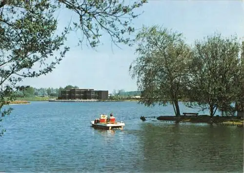 Ansichtskarte, Hankensbüttel, Isenhagener See mit "Haus des Gastes", 1982