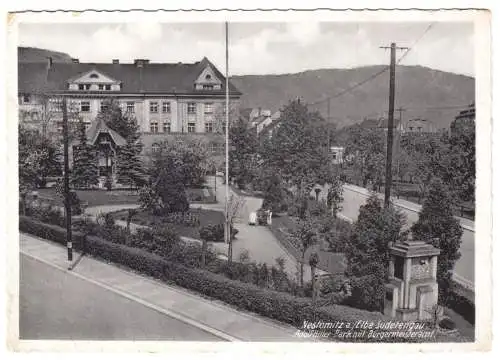 AK, Nestomitz a. Elbe, Ústí nad Labem-Neštěmice, Park mit Bürgermeisteramt, 1940