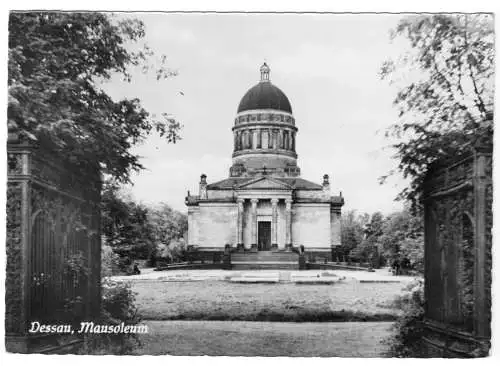 AK, Dessau, Mausoleum, 1962