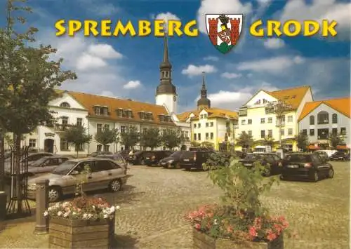 AK, Spremberg, Marktplatz mit Rathaus und Neubauten, um 2004