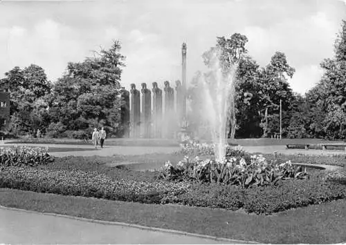 AK, Magdeburg, Pferdetor im Stadtpark, 1959