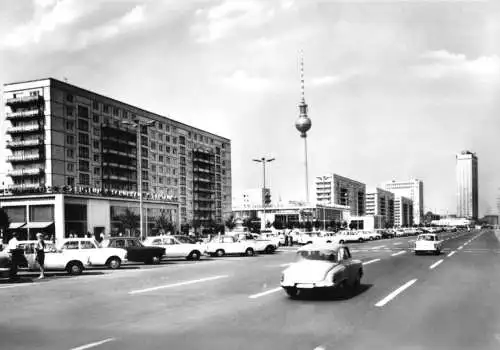 AK, Berlin Mitte, Karl-Marx-Allee, belebt, 1969