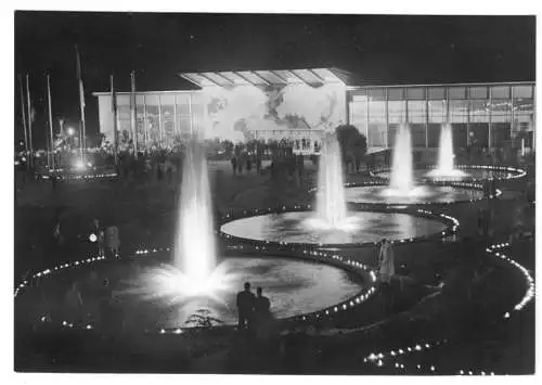 AK, Erfurt, IGA-Gelände, Der große Festplatz, Nachtansicht, 1966