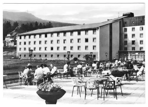 AK, Kurort Oybin, FDGB-Erholungsheim "Ernst Thälmann" mit Terrasse, 1983