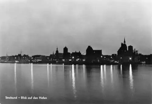 AK, Stralsund, abendliches Panorama, 1966