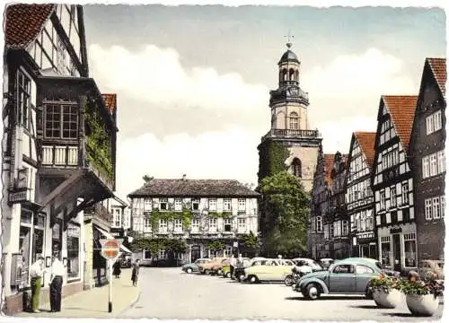 AK, Rinteln Weser, Marktplatz, zeitgen. Pkw, um 1960