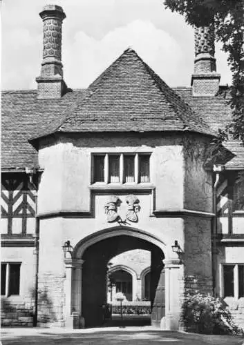 AK, Potsdam, Neuer Garten, Schloß Cecilienhof, Eingang zum Innenhof, 1963