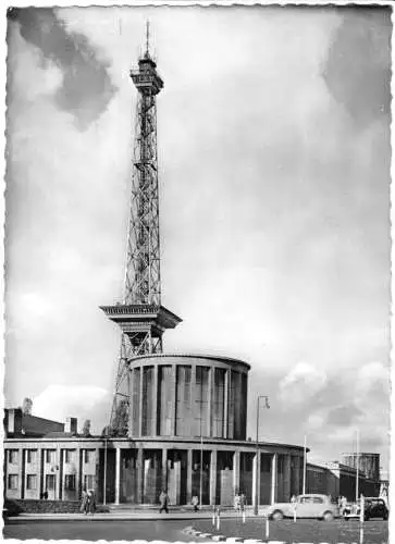 AK, Berlin Charlottenburg, Messehalle und Funkturm, um 1960