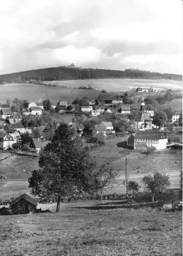 AK, Kurort Seiffen Erzgeb., Teilansicht mit Schwartenberg, 1975