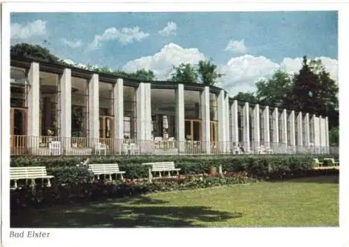 AK, Bad Elster, Wandelhalle, frühe DDR-Farbdruckkarte, 1955