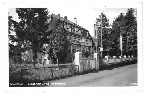 Ansichtskarte, Neuglobsow Kr. Gransee, FDGB-Heim "Haus Brandenburg", 1960