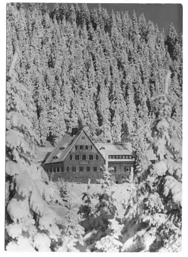 AK, Oberwiesenthal Erzgeb., FDGB-Heim "Bergheim", Winteransicht, 1963, Echtfoto