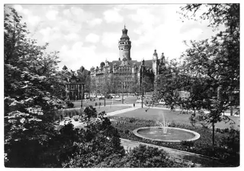 AK, Leipzig, Blick aus Grünanlage zum Neuen Rathaus, 1968