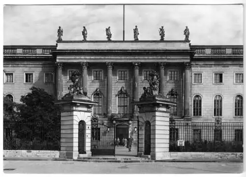 AK, Berlin Mitte, Eingang zur Humboldt-Universität, 1968