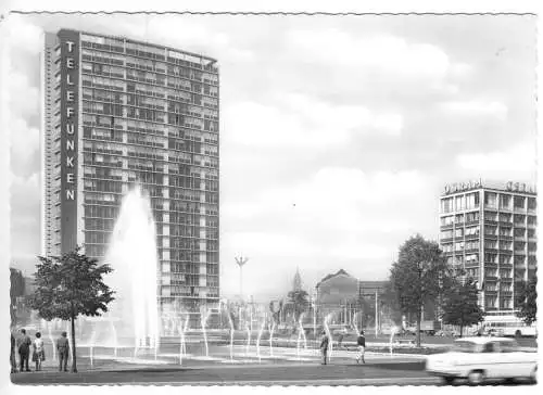 AK, Berlin Charlottenburg, Ernst-Reuter-Platz, belebt, um 1962