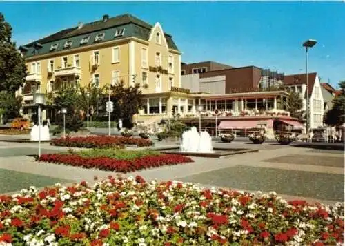 AK, Bad Orb, Salinenplatz mit Bade-Hotel, um 1979