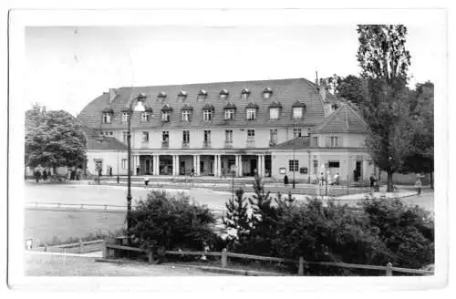 AK, Bad Saarow, Am Bahnhofsplatz, 1957