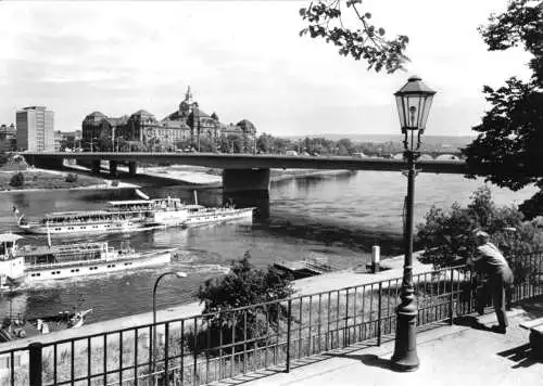 AK, Dresden, Dr.-Rudolf-Friedrichs-Brücke, Elbdampfer "Bad Schandau", 1973