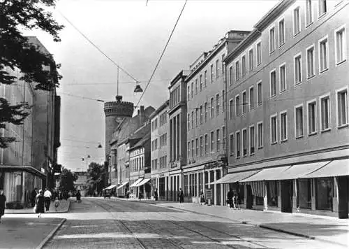 AK, Cottbus, Spremberger Str. mit Spremberger Turm, 1963