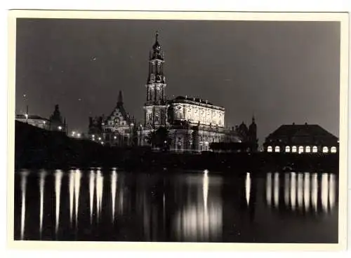 AK, Dresden, Blick zur kath. Hofkirche, Nachtansicht, um 1976