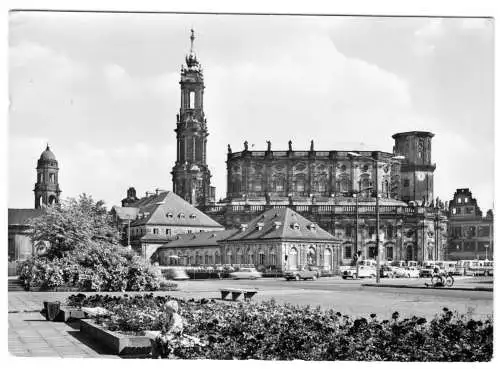AK, Dresden, Theaterplatz mit Italienischem Dörfchen u. Kathedrale, 1977