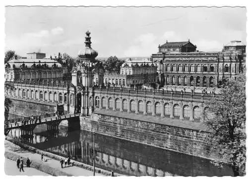 AK, Dresden, Zwinger, Teilansicht mit Kronentor, 1959