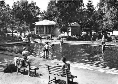 Ansichtskarte, Schönau Vogtl. b. Falkenstein, Schwimmbad, belebt