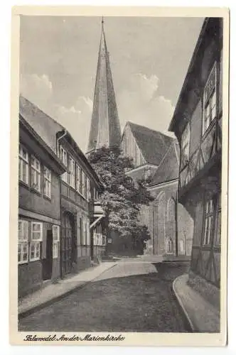 AK, Salzwedel, Straßenpartie an der Marienkirche, um 1952