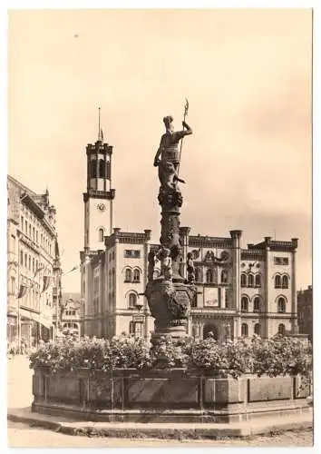 AK, Zittau, Blick zum Rathaus mit Marsbrunnen, 1962