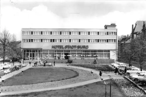 AK, Burg Bez. Magdeburg, Blick über die Anlagen zum Hotel "Stadt Burg", 1974