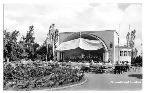 AK, Zinnowitz auf Usedom, Konzerthalle, belebt, 1960