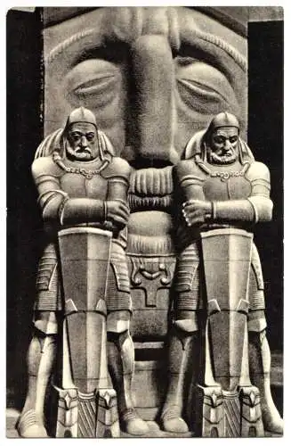 AK, Leipzig, Völkerschlachtdenkmal, Krieger in der Krypta, 1959