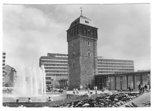 Foto im AK-Format, Karl-Marx-Stadt, Chemnitz, Partie am Roten Turm, um 1975