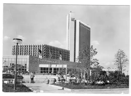 Ansichtskarte, Karl-Marx-Stadt, Chemnitz, Stadthalle und Interhotel Kongreß, 1975