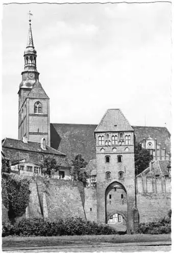 AK, Tangermünde, Roßpforte mit St. Stephans-Kirche, 1960