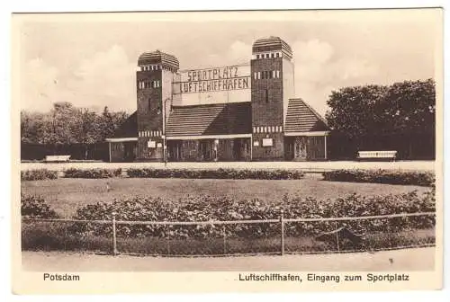 AK, Potsdam, Luftschiffhafen, Eingang zum Sportplatz, 1933, seltener SSt