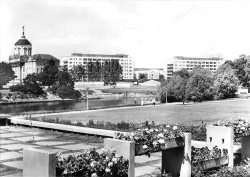 Ansichtskarte, Potsdam, Blick über die Freundschaftsinsel zu den Neubauten, Baracken, 1977