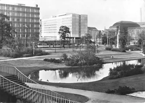 AK, Leipzig, Am Schwanenteich, Straßenbahn, 1967