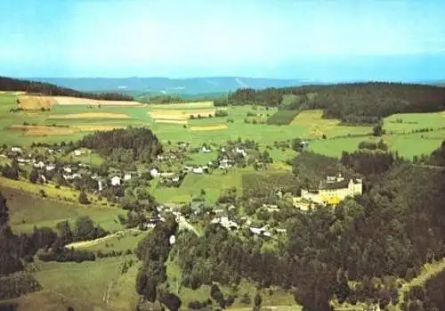 AK, Ludwigsstadt, OT Lauenstein, Luftbildtotale mit Burg, 1975