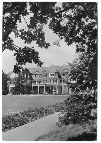 AK, Neu Fahrland bei Potsdam, Sanatorium "H. Heine", Ansicht mit Anlagen, 1984