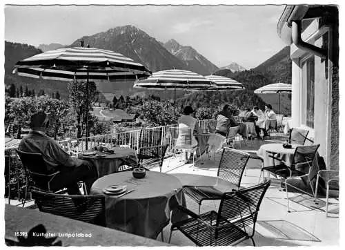 Ansichtskarte, Hindelang im Ostrachtal, Kurhotel Luitpoldbad, Terrasse belebt, um 1965