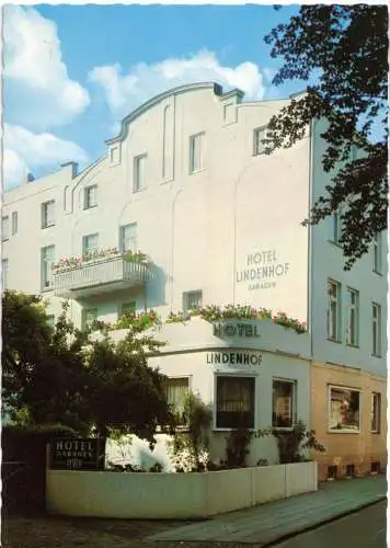 Ansichtskarte, Lübeck, Hotel "Lindenhof", Lindenallee 1a, Straßenansicht, um 1978