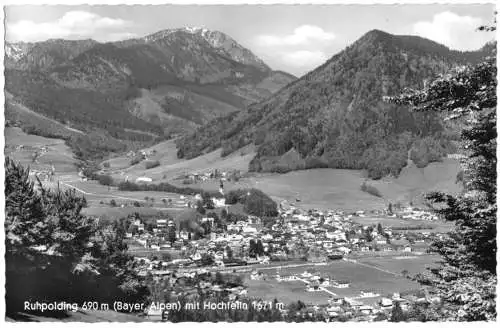 AK, Ruhpolding Bayer. Alpen, Gesamtansicht mit Hochfelln, um 1960