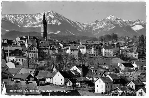 AK, Traunstein Obb., Teilansicht mit Kirche, Hochfelln u. Hochgern, 1976