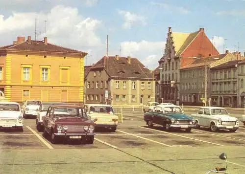 Ansichtskarte, Brandenburg Havel, Markt, zeitgen. Pkw, 1982