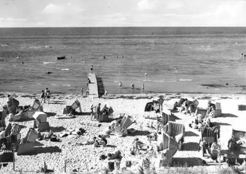 AK, Insel Poel, Strand am Schwarzen Busch, belebt, 1971