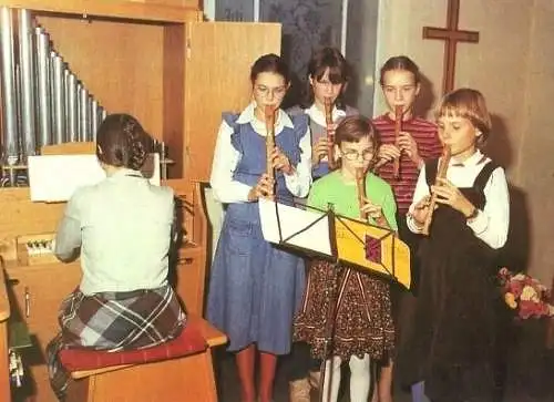 Ansichtskarte, Freiberg, St. Christopherus, Hausmusik im Kirchsaal