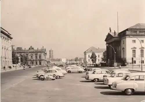 AK, Berlin Mitte, Unter den Linden, Blickrichtung Rotes Rathaus, 1964