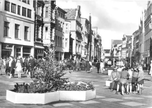 Ansichtskarte, Rostock, Kröpeliner Str., belebt, 1974